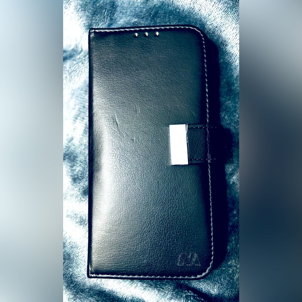 Blk Faux Leather Phone Wallet Case~Gently Used.       For IP14 Max and IP15 Plus